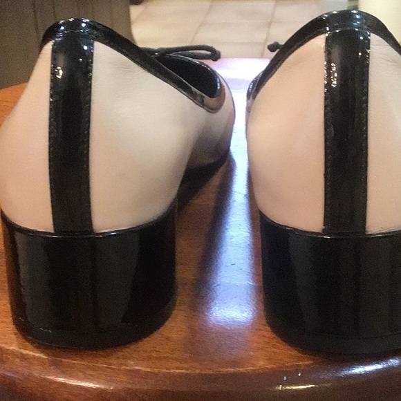 COLE HAAN SHOES - Picture 3 of 9